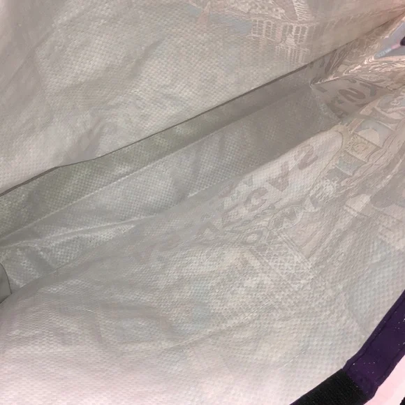 "Welcome To Fabulous Las Vegas Nevada" Tote - Picture 6 of 8